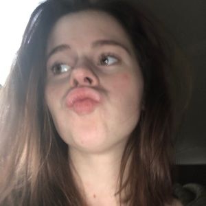 Meet your Posher, Aly